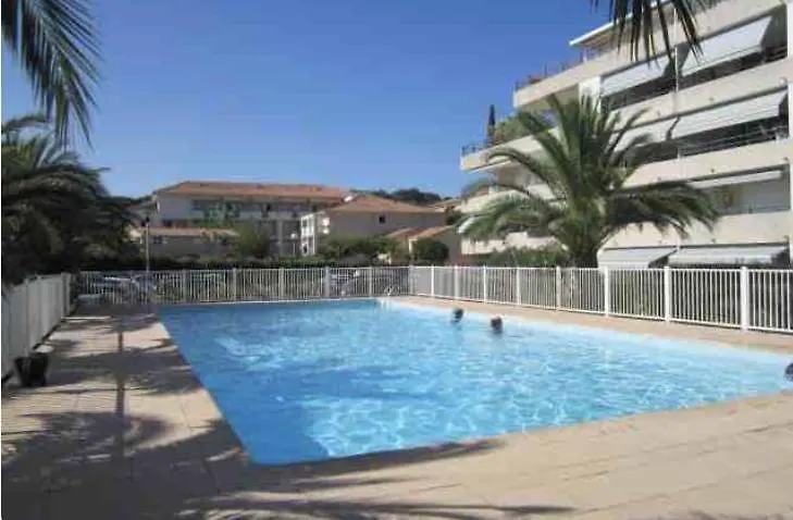 Studio Dans Residence Piscine 500M De La Plage 2** Le Lavandou 0*,  France