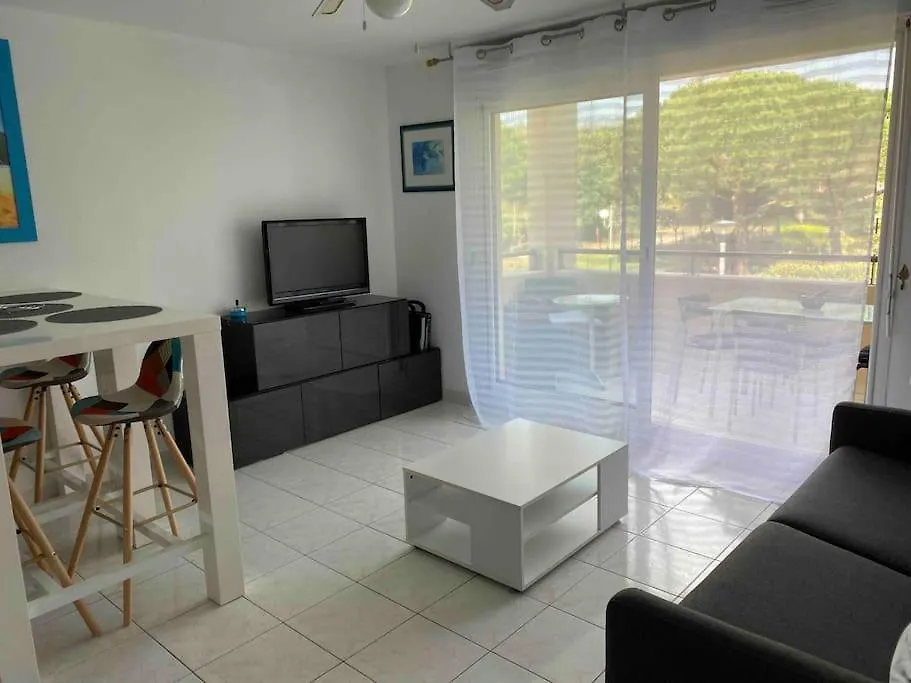 Appartement Studio Dans Residence Piscine 500M De La Plage 2** Le Lavandou