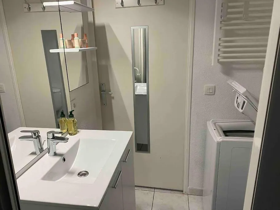 Studio Dans Residence Piscine 500M De La Plage 2** Le Lavandou