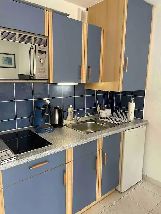 Studio Dans Residence Piscine 500M De La Plage 2** Le Lavandou Appartement