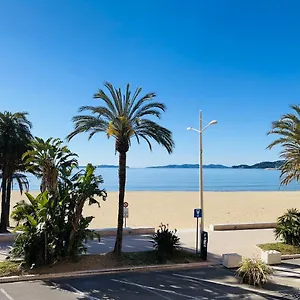  Appartement T2 Front De 2pers 1 Minute De La Plaget2 De 44 M2 Terrasse 16m2 , Vue Panoramique Et En Face De La Cet Refait A Neuf Beneficie D'un Confort Et D Un Equipement Optima Cet Est Ideal Pour 2 Personnes Avec Sa Ch